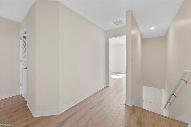 Building Photo - 15848 Wildflower Cir