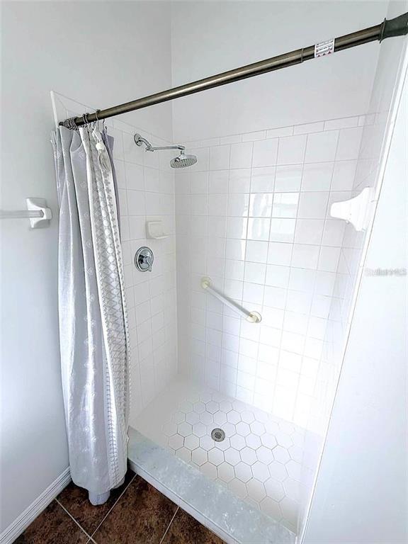 Building Photo - 504 Rose Apple Cir