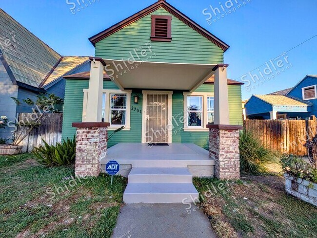 Building Photo - Upgraded Bungalow with Garage