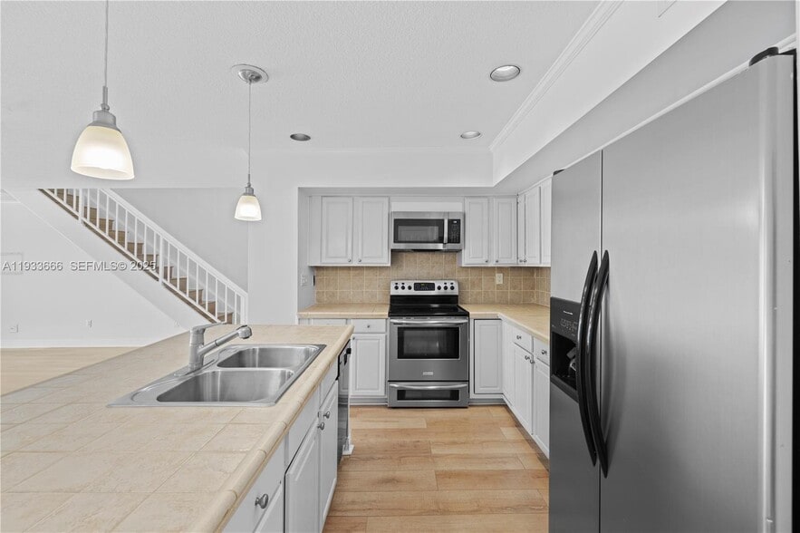 Building Photo - 15518 Braemar Ct