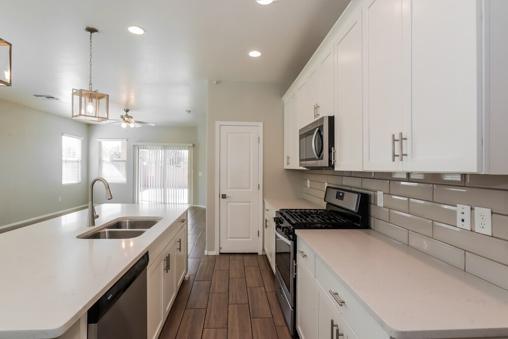 Building Photo - 334 S Willow Wick Dr