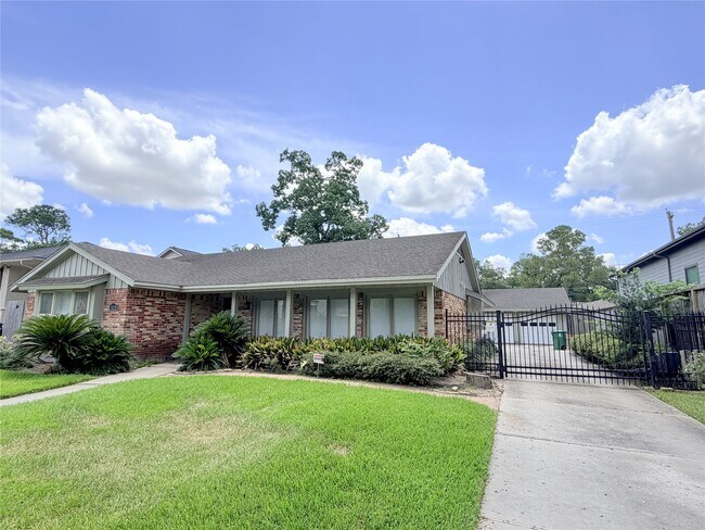 Building Photo - 5019 Yarwell Dr
