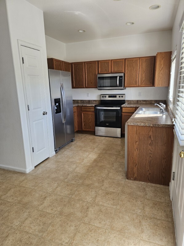 Building Photo - 7137 Yampa River Hts