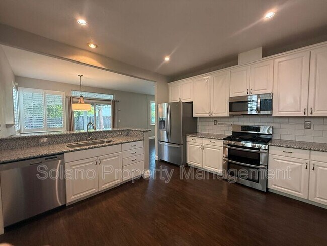 Building Photo - 532 Blarney Cir