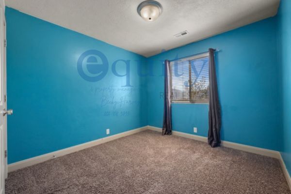 Building Photo - 309 Dawson Dr W