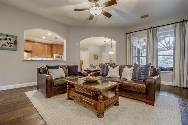 Building Photo - 1695 Lake Brook Cir