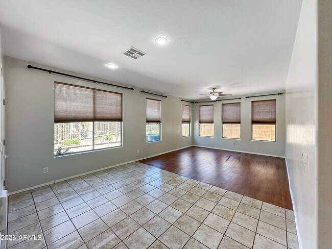 Building Photo - 3078 S Southwind Dr