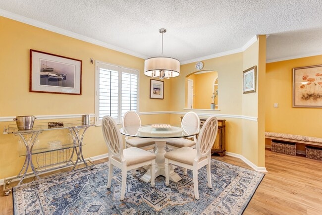 Building Photo - ** PARK SHORE ** 2 BED / 2 BATH - CONDO - 55+ COMMUNITY - SEASONAL OR SHORT TERM RENTAL