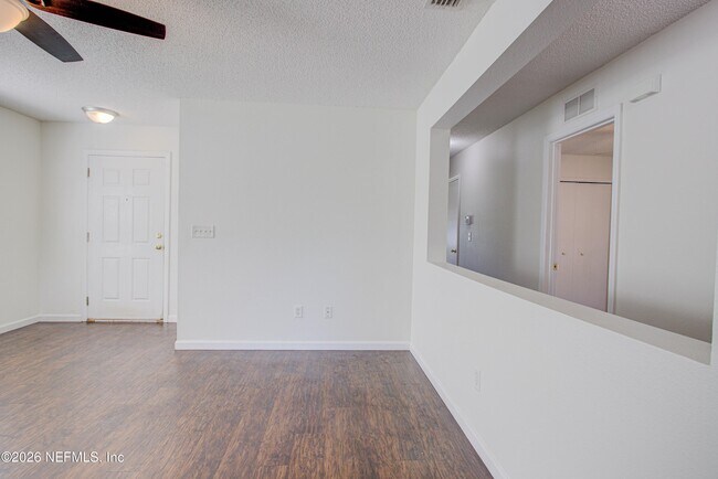 Building Photo - 930 Wynfield Cir