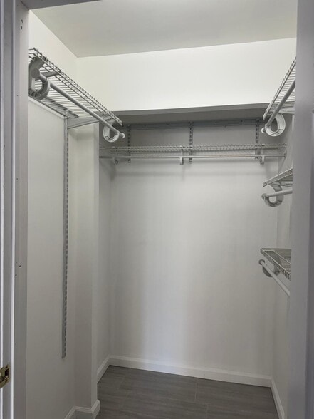 Building Photo - 173 Beach 96th St