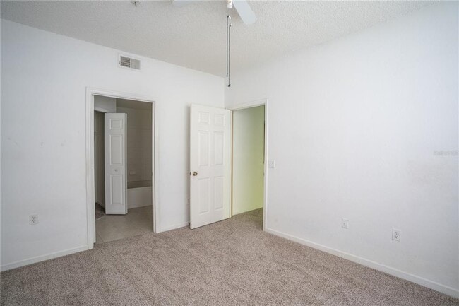 Building Photo - 13037 Mulberry Park Dr