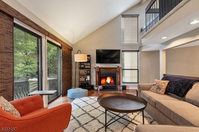 Building Photo - 240 Arrowood Way