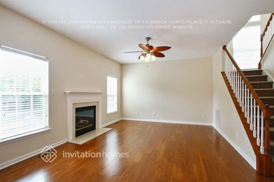 Building Photo - 9023 Tintinhull Ln