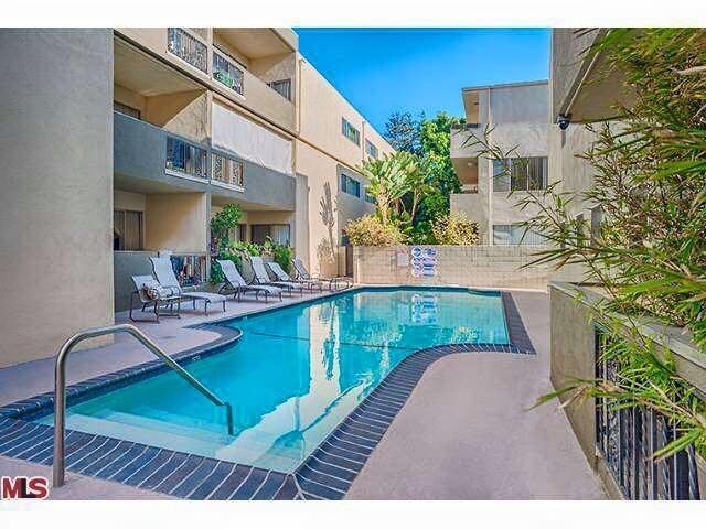 swimming pool - 11970 Montana Ave