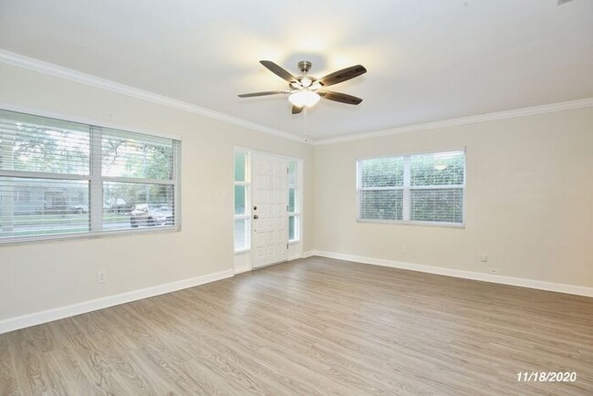 Building Photo - Beautiful 3/2 Home - College Park, Orlando...