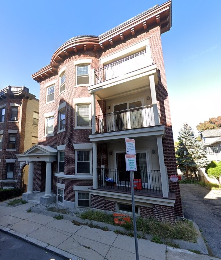 Building Photo - 26 Commonwealth Ter