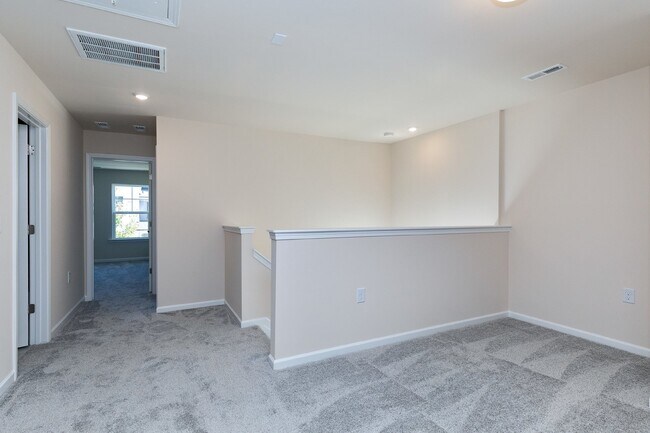 Building Photo - 237 Ribbon Rail St