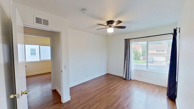 Building Photo - 24652 Vía Raza