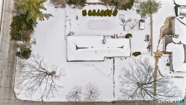 Building Photo - 5 Arden Rd