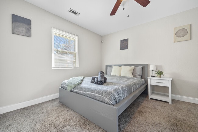 Building Photo - 76 Haygood Ave SE