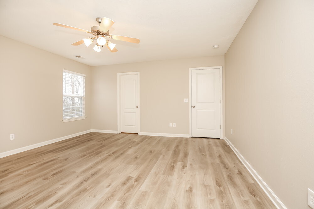 Building Photo - 141 Lyndhurst Dr