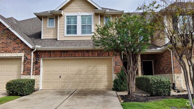 Building Photo - 14310 Silver Hollow Ln