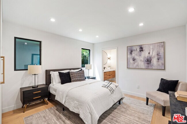 Building Photo - 20215 Lorenzana Dr