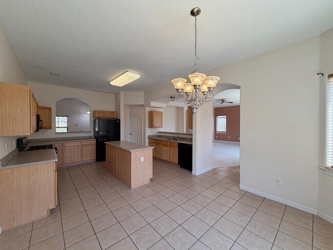 Building Photo - 6216 Calle Vizcaya NW