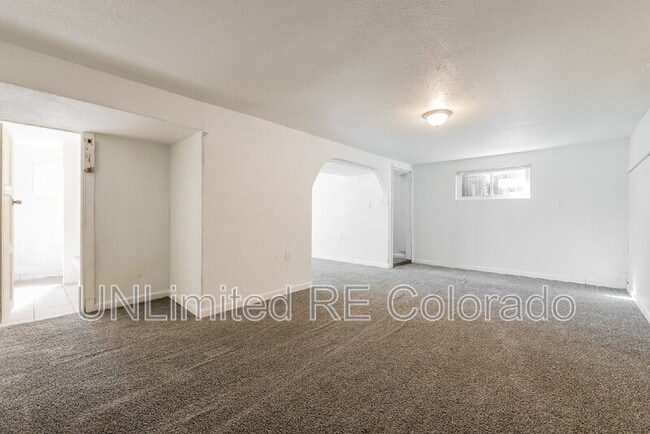 Building Photo - 1014 N Raleigh St