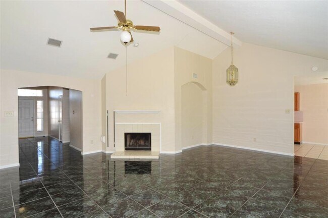 Building Photo - 11514 Sagecreek Dr