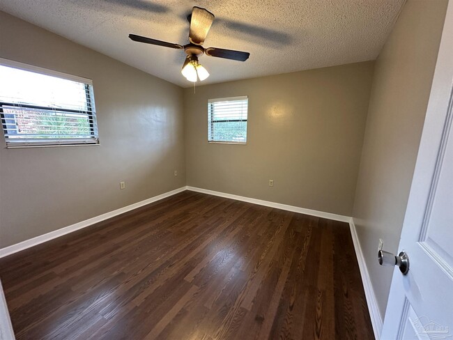 Building Photo - 3955 San Gabriel Dr