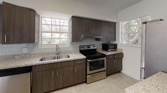 Building Photo - 490 NW 90th St
