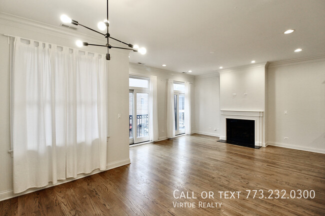 Primary Photo - Fulton Market Condo-Quality 3 bedroom 2 ba...