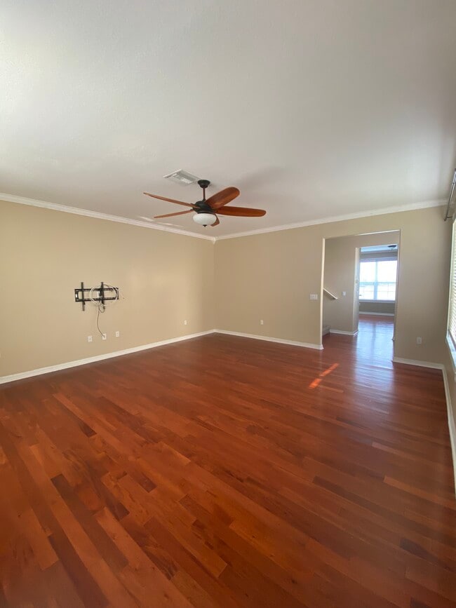 Building Photo - 2517 Lexington Oak Dr