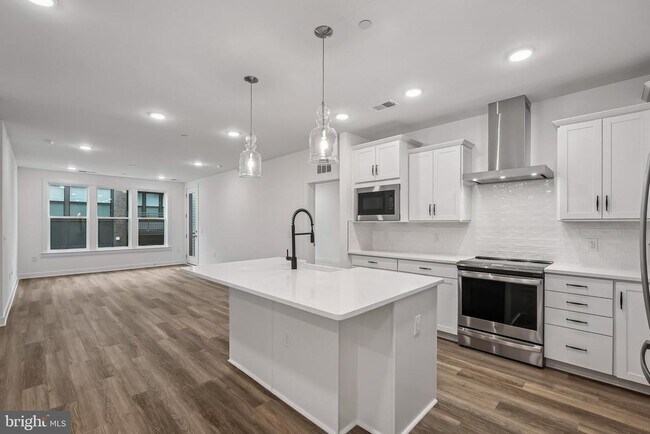 Building Photo - 21731 Dovekie Ter