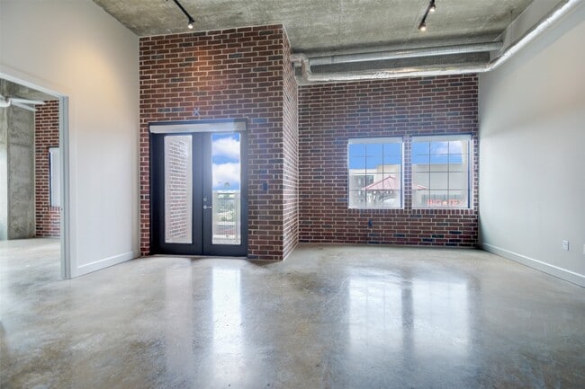 Building Photo - 1111 Studewood St