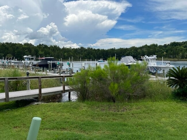 Building Photo - Beautiful Waterfront 2/2 Furnished Home Available April 2024