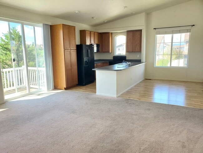 Building Photo - Tri-Level with Primary at top and 2 bedrooms on the lower level.