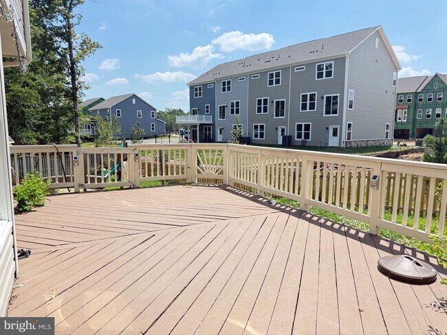 Building Photo - 2808 Trumpeter Ct