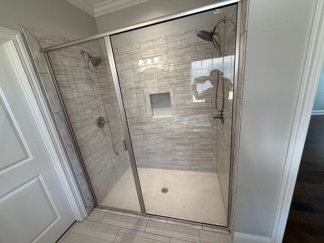 Building Photo - Home in Hahira