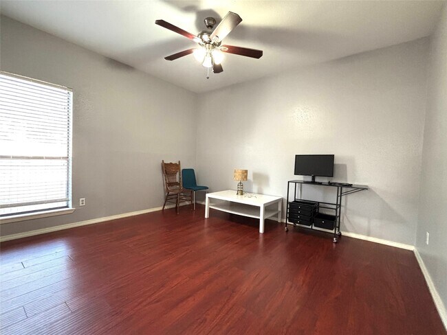 Building Photo - 7950 N Stadium Dr