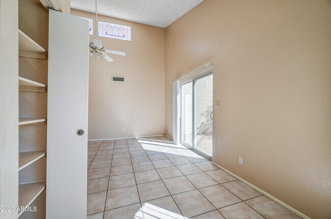 Building Photo - 7725 E Rovey Ave