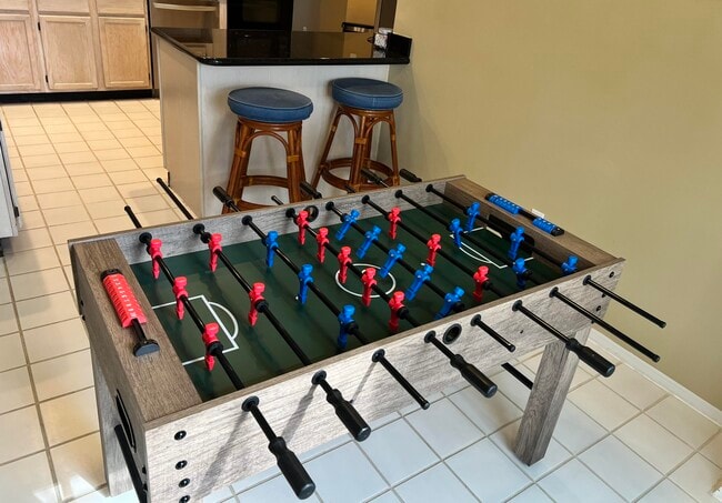 Building Photo - 2937 SE Cates Cir