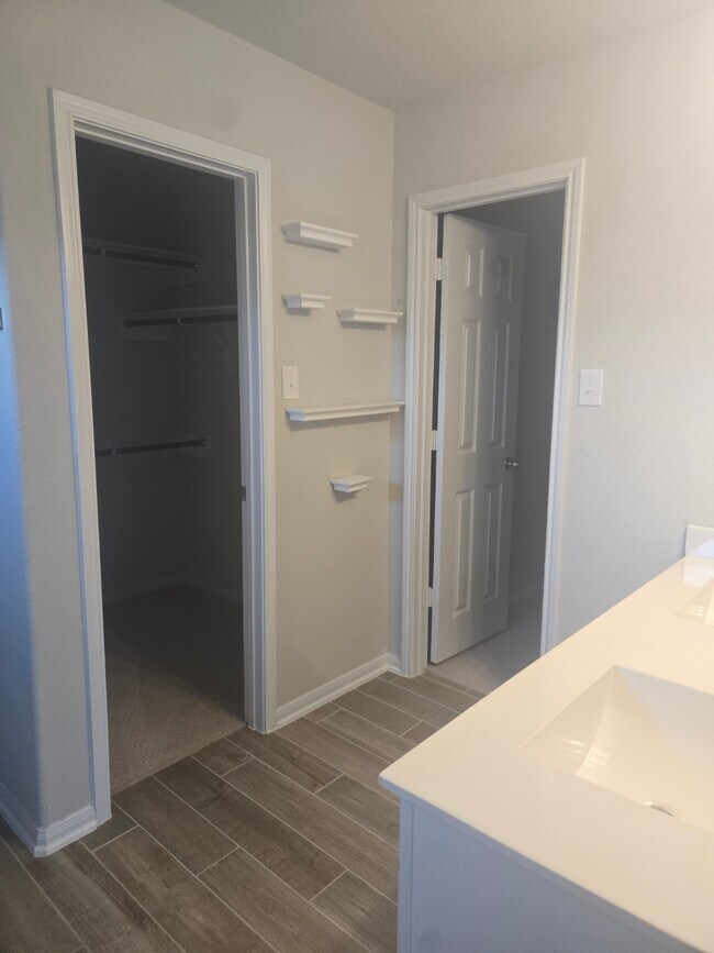 Building Photo - 29219 Enchanted Fls Cir
