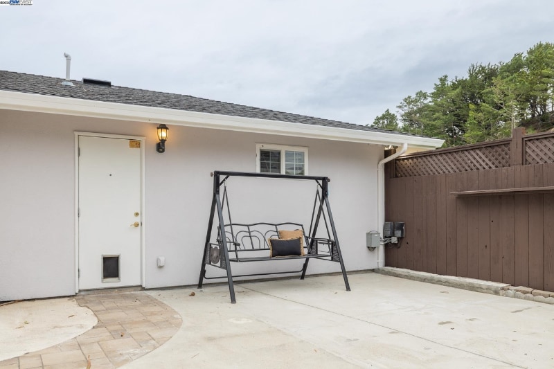 Building Photo - 2771 Fleetwood Dr