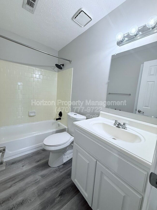 Building Photo - 2498 Hidden Cove Ct