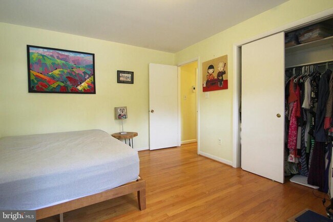 Building Photo - 304 Timber Ln