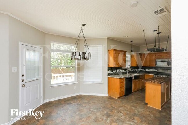 Building Photo - 2137 San Simeon Dr