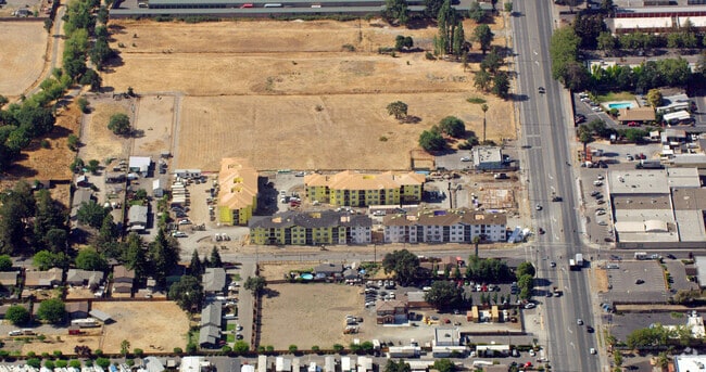 CoStar Plane View - Cedar Grove Apartments