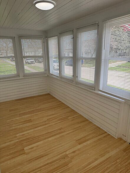 Building Photo - 264 Spring Grove Ave